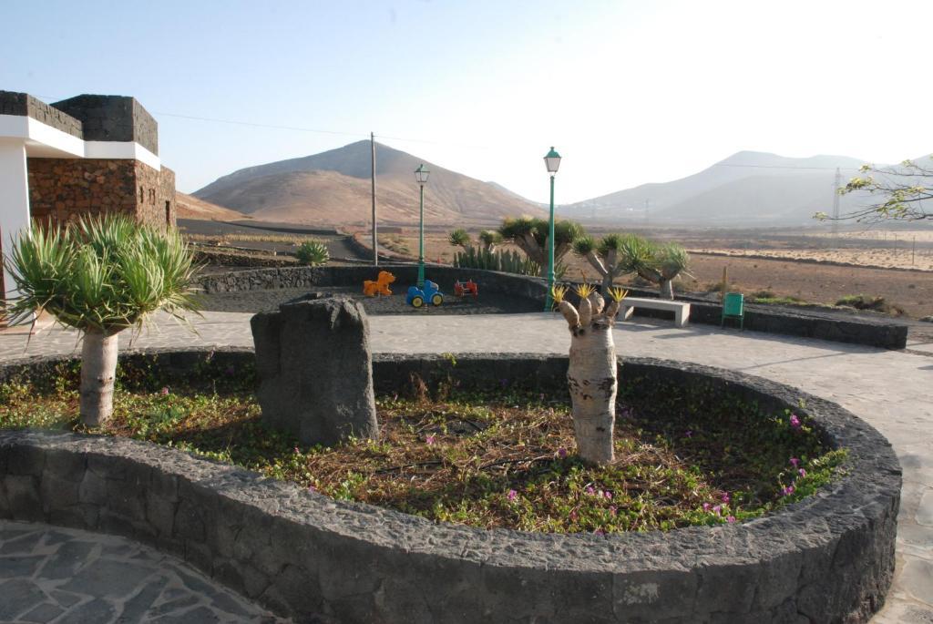Villa El Perinque Femés Exterior photo