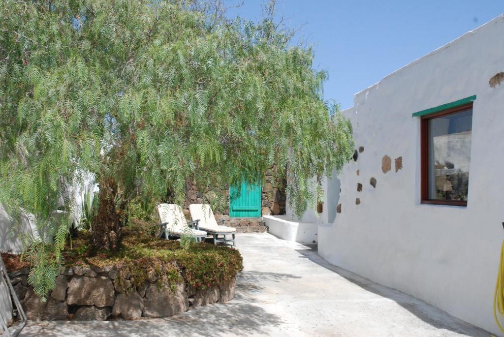 Villa El Perinque Femés Exterior photo